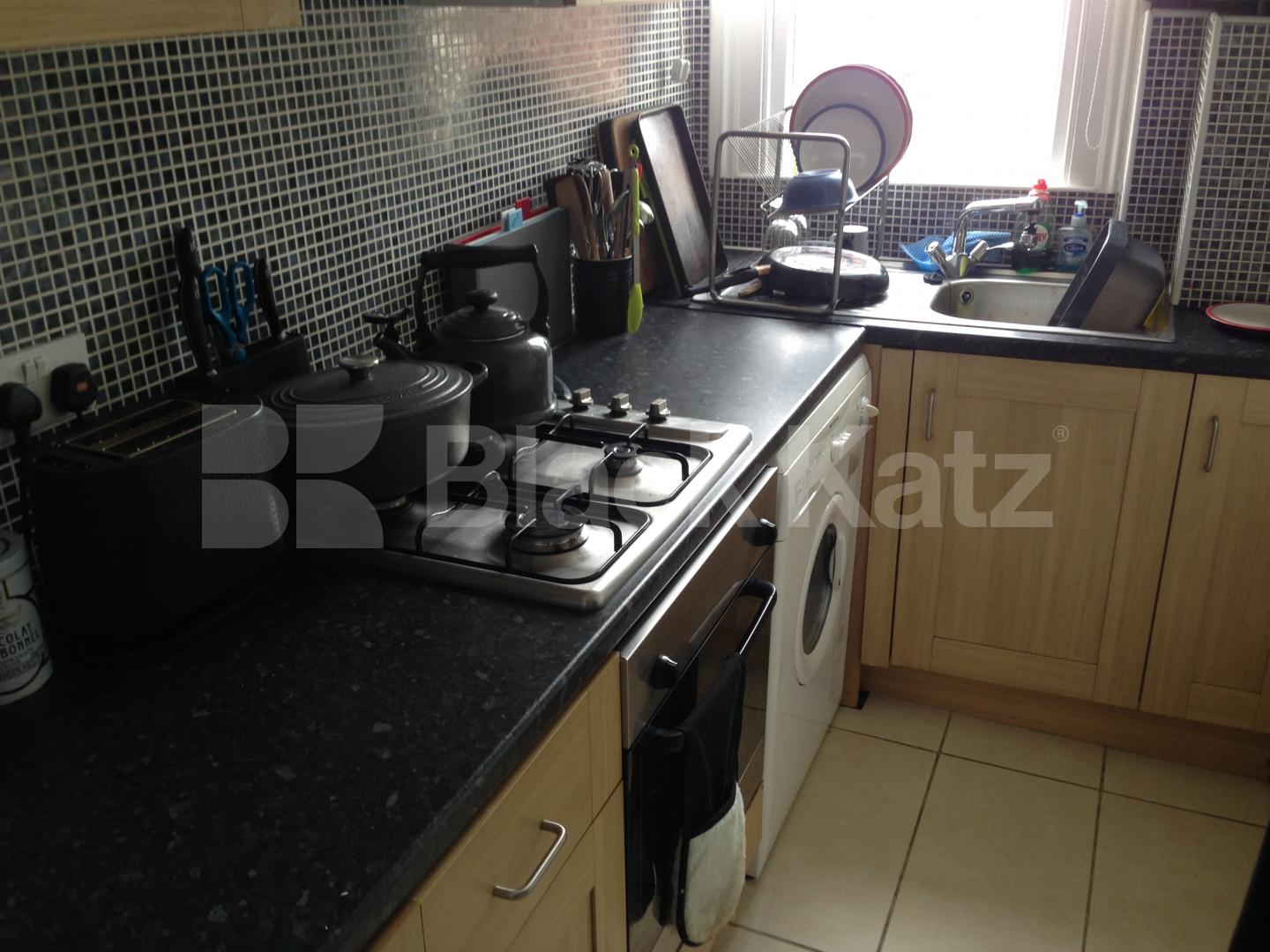 			New Instruction, 2 Bedroom, 1 bath, 1 reception Flat			 Elwood Street , Highbury